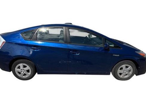Used 2010 Toyota Prius Three w/ Solar Roof Pkg FWD image 7