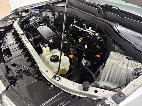 Used 2023 Ford Explorer XLT image 26