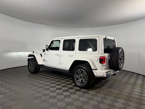 Used 2024 Jeep Wrangler High Altitude AWD/4WD image 10