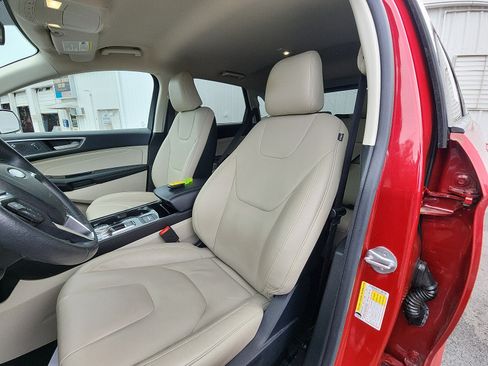 Used 2020 Ford Edge Titanium AWD/4WD image 21