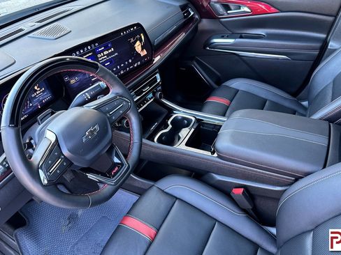 Certified 2025 Chevrolet Traverse RS w/ LPO, Floor Liner Package AWD/4WD image 10