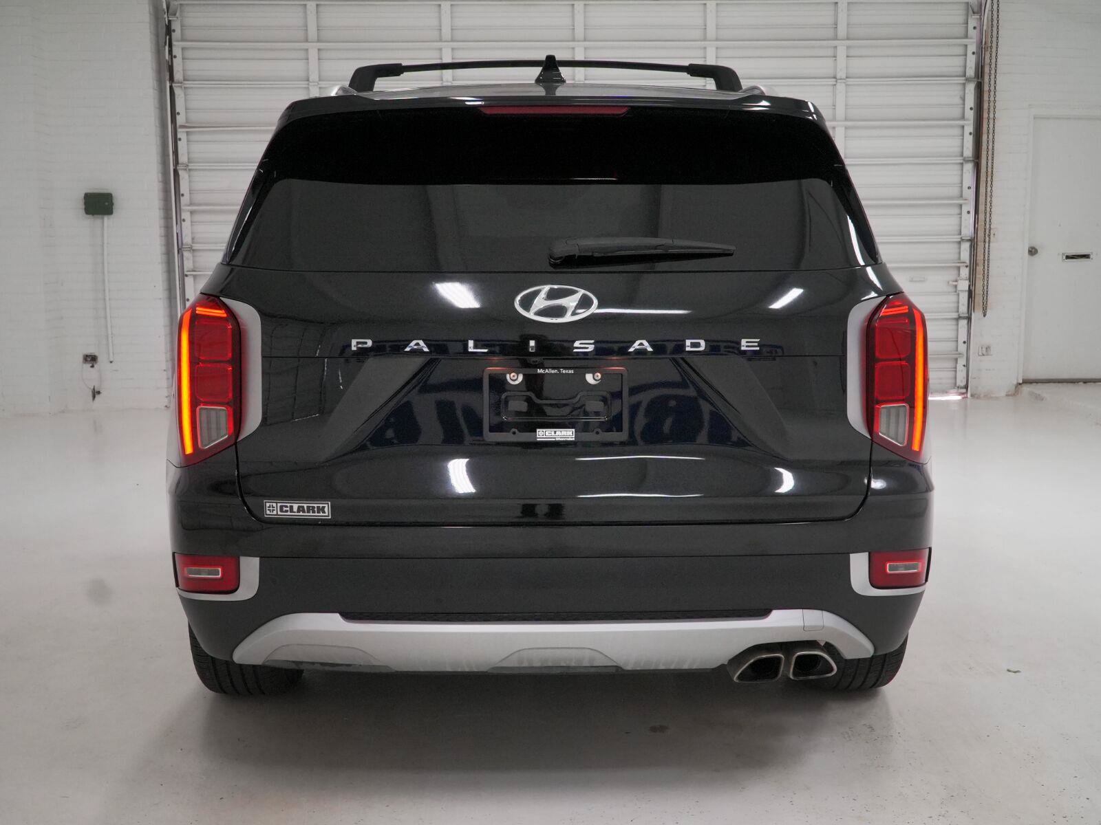 Used 2022 Hyundai Palisade SEL w/ Premium Package FWD image 28