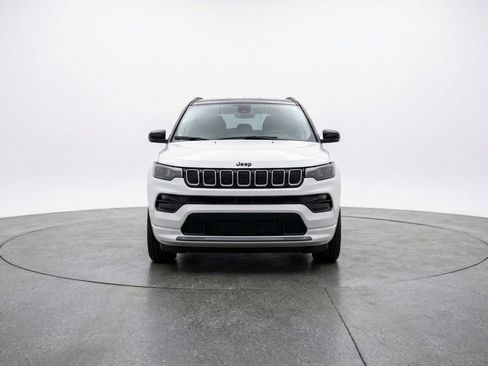 Used 2025 Jeep Compass Limited image 2
