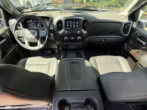 Used 2022 GMC Sierra 3500 Denali AWD/4WD image 34