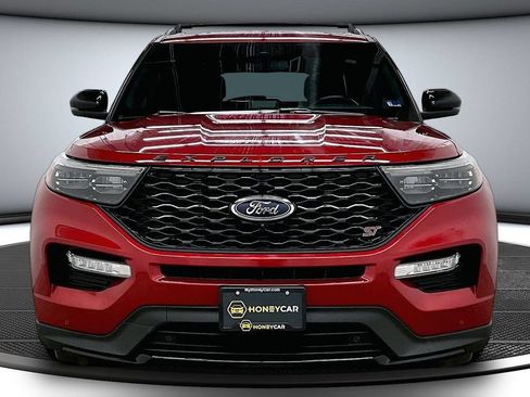 Used 2021 Ford Explorer ST w/ Equipment Group 401A AWD/4WD image 2