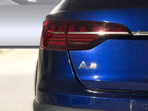Used 2021 Audi A4 2.0T allroad Premium Plus w/ Premium Plus Package AWD/4WD image 13