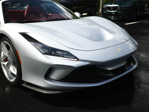 Certified 2021 Ferrari F8 Tributo image 12