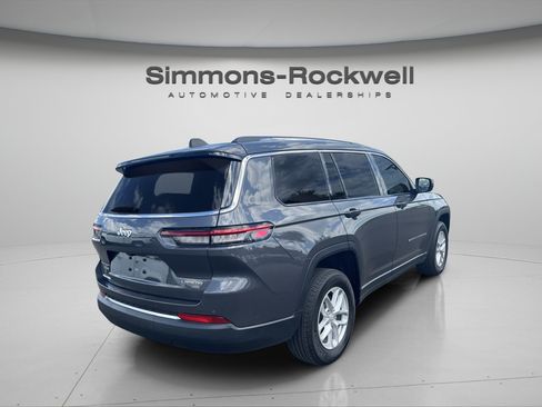 Used 2023 Jeep Grand Cherokee L Laredo AWD/4WD image 5