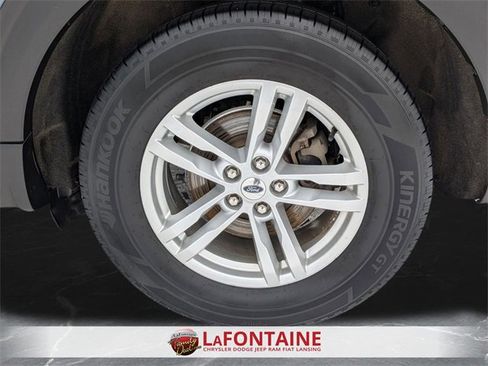 Used 2020 Ford Explorer XLT w/ Comfort Package image 30