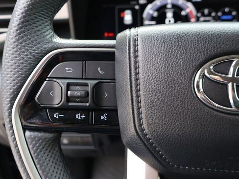 Used 2024 Toyota Sequoia Limited image 41