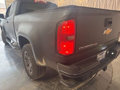 Used 2017 Chevrolet Colorado LT image 10