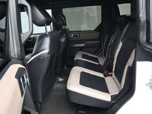 Certified 2023 Ford Bronco Wildtrak AWD/4WD image 10