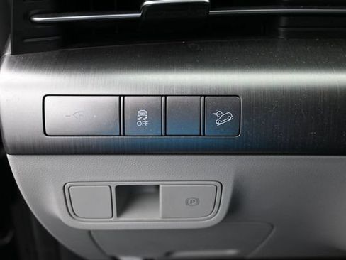 Used 2024 Hyundai Kona SEL AWD/4WD image 13
