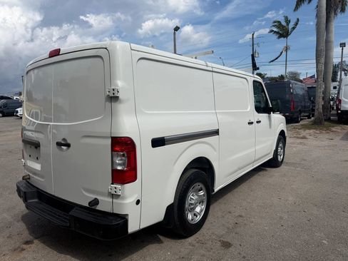 Used 2021 Nissan NV 2500 SV image 7