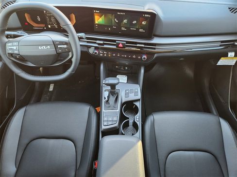 New 2026 Kia Sportage EX image 18