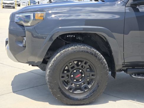 Used 2024 Toyota 4Runner TRD Off-Road AWD/4WD image 9