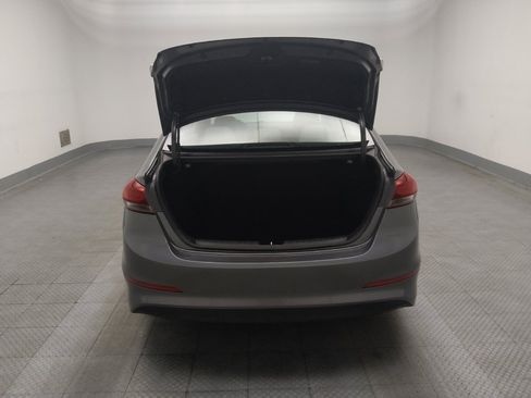 Used 2018 Hyundai Elantra SEL FWD image 29
