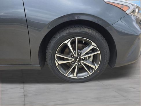 Used 2023 Kia Forte LXS w/ LXS Technology Package image 11