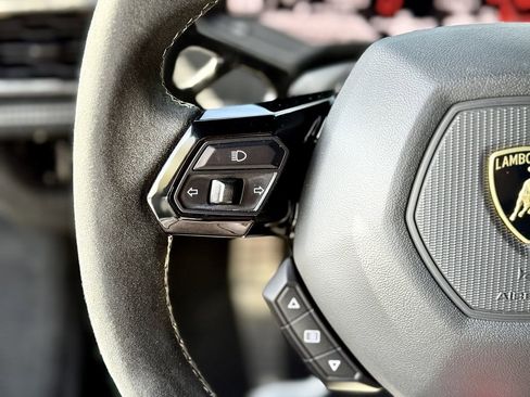 Used 2019 Lamborghini Huracan Performante image 52