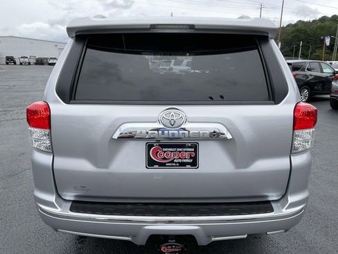 Used 2013 Toyota 4Runner Limited RWD image 3
