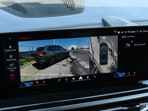 Certified 2024 BMW X5 xDrive40i w/ M Sport Package image 31