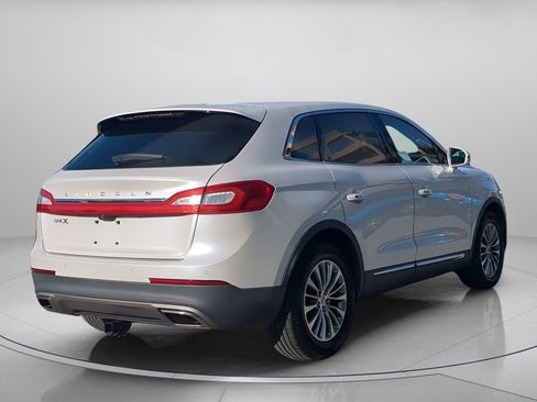 Used 2016 Lincoln MKX Select image 39