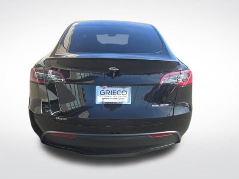Used 2023 Tesla Model Y Long Range image 7