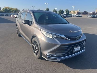 Used 2022 Toyota Sienna Limited