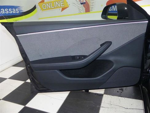 Used 2024 Tesla Model 3 image 22