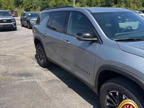 New 2026 Chevrolet Traverse Z71 w/ Driver Confidence Package AWD/4WD image 4