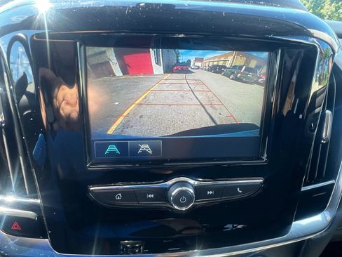Used 2019 Chevrolet Traverse LS FWD image 25