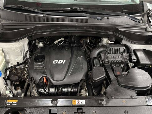 Used 2016 Hyundai Santa Fe Sport AWD/4WD image 11