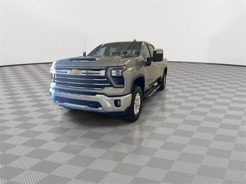 Certified 2025 Chevrolet Silverado 2500 LTZ w/ LTZ Premium Package image 5