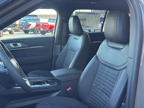 New 2026 Ford Explorer ST-Line image 36