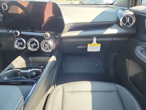 Used 2025 Chevrolet Blazer EV LT image 11