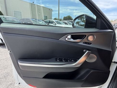Used 2020 Kia Stinger GT1 AWD/4WD image 21