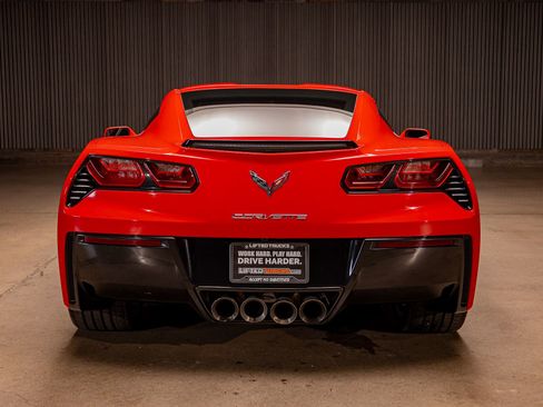 Used 2014 Chevrolet Corvette Stingray Coupe w/ 2LT Preferred Equipment Group image 7