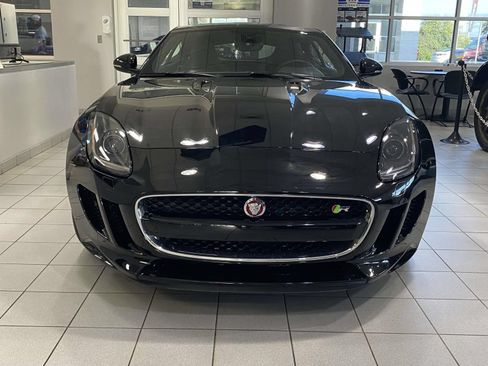 Used 2015 Jaguar F-TYPE R RWD image 2
