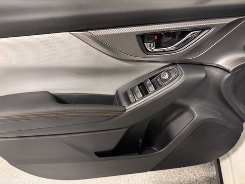 Used 2023 Subaru Crosstrek 2.5i Limited w/ Moonroof Package image 23