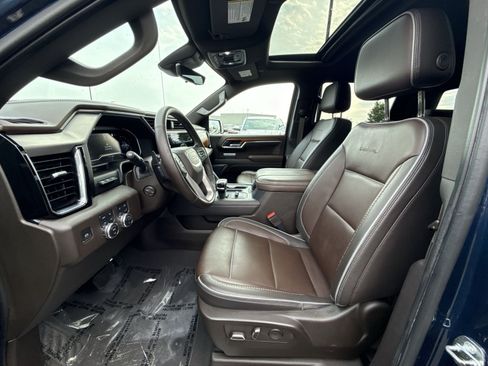 Used 2023 GMC Sierra 1500 Denali w/ Technology Package AWD/4WD image 14