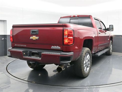Used 2018 Chevrolet Silverado 2500 High Country w/ Duramax Plus Package image 14