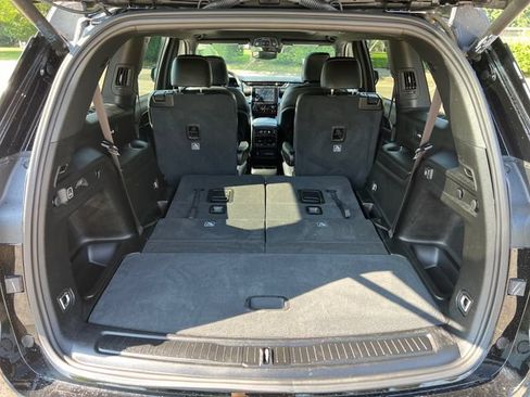 Used 2023 Jeep Grand Cherokee L Laredo AWD/4WD image 29