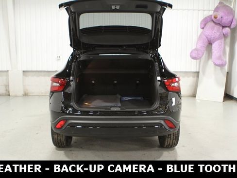 New 2026 Chevrolet Trax RS w/ Sunroof Package image 30