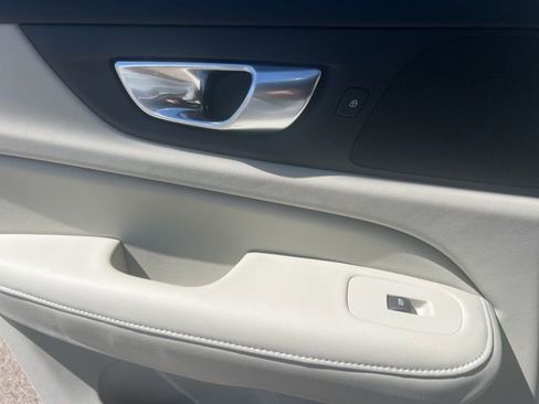 Used 2025 Volvo S60 B5 Plus w/ Climate Package image 25