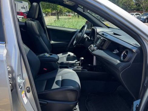 Used 2018 Toyota RAV4 SE w/ Power Extra Value Package AWD/4WD image 11