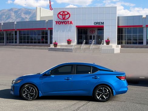 Used 2025 Nissan Sentra SV w/ All-Weather Package FWD image 6