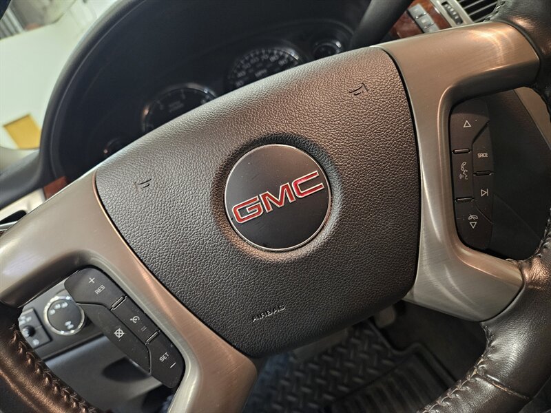 Used 2013 GMC Sierra 2500 SLT w/ Suspension Package, Off-Road AWD/4WD image 33
