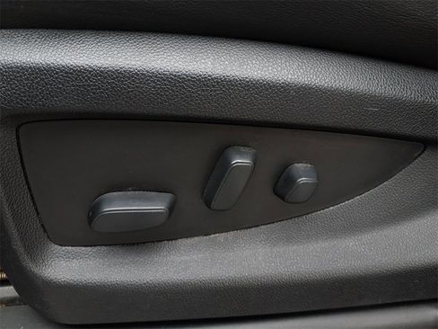 Used 2020 GMC Yukon Denali w/ Denali Ultimate Package image 30