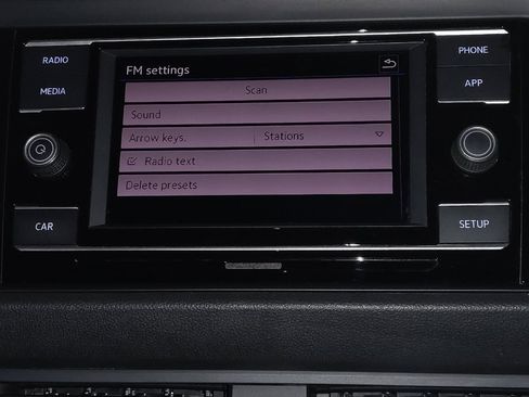 Used 2019 Volkswagen Jetta R-Line FWD image 25