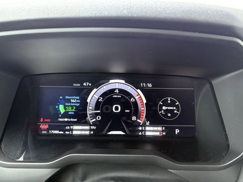 Used 2024 Toyota Tundra Limited image 14